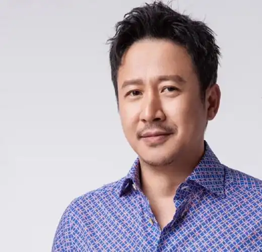 邹廷威素颜图片(《经山海》终于开机,王丽坤搭档张国强,看到邹廷威后