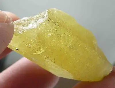 65ct-vietnam 100%natural yellow beryl /heliodor crystal