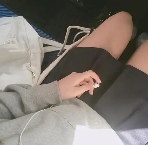 半身头像/女生头像 _ 女生部位[图片专辑] _ 图片网