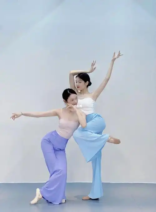 舞蹈拍照姿势大全