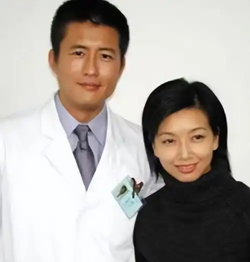 风情女人江珊:四度爱上硬汉,和靳东意难平,现和新丈夫快乐相伴