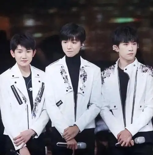 从偶像巅峰到人生新高度,tfboys三人付出青春铸就非凡人生