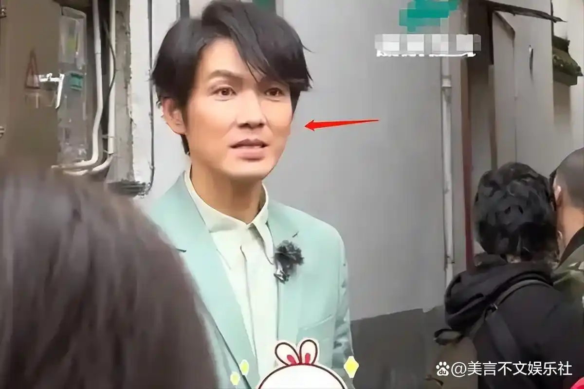 "蛙哥"钟汉良近况曝光:48岁的他医美过度,已经影响拍戏了