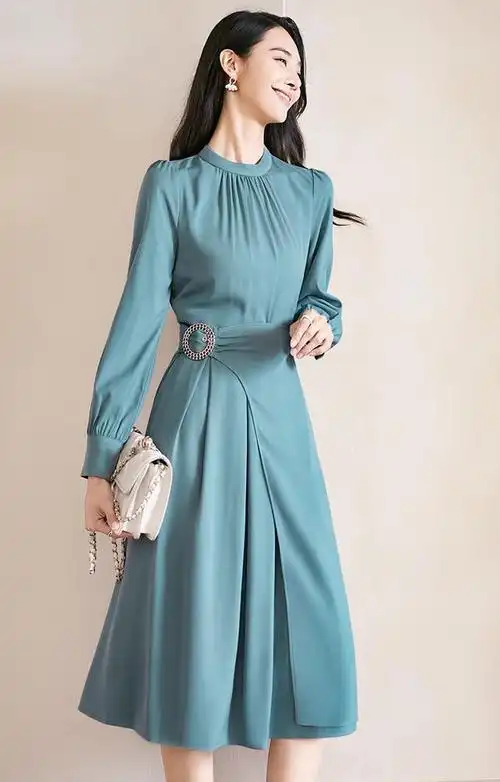 让人无法忽视的一条连衣裙,它的美,不仅仅是在外观上的美感