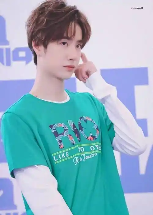 谨慎,不仅接资源谨慎,就连在为人处世上也变得小心_宣传_蔡徐坤_baby