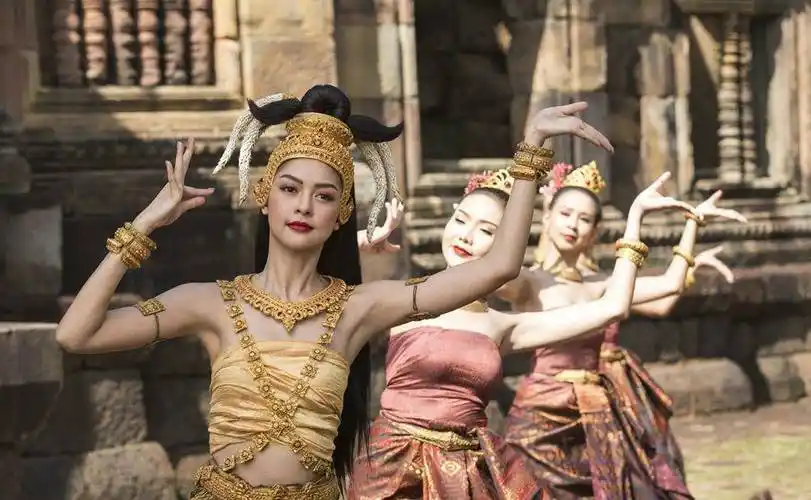 原创泰剧蛇吻首播男主像李现女主像杨颖剧情好像白蛇传