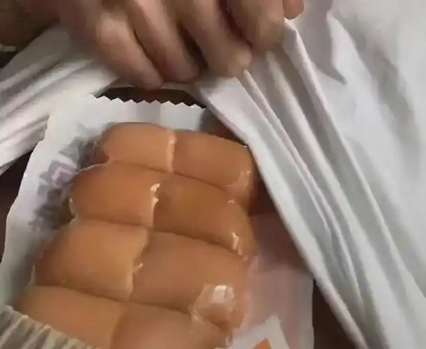 连女生都看不起的腹肌长啥样网友瘦子腹肌不值钱