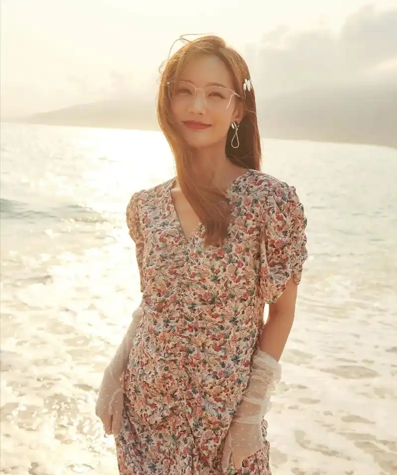 探寻美好生活半径 #明星壁纸 #李一桐 - 抖音