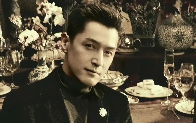 快艾特出你身边比胡歌帅的朋友