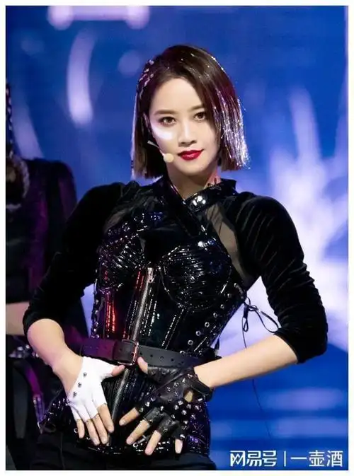 蓝盈莹经历广东回南天惊吓网友疯传热搜