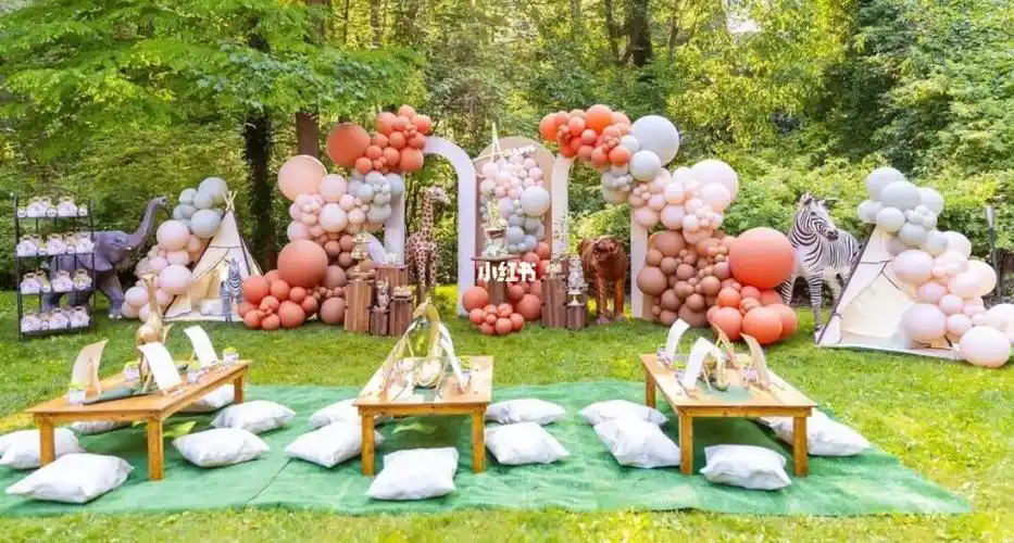 春日户外生日派对气球布置