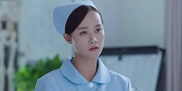 蓝盈莹出演护士是《外科风云》这部剧.蓝盈莹参演了医疗剧《外科