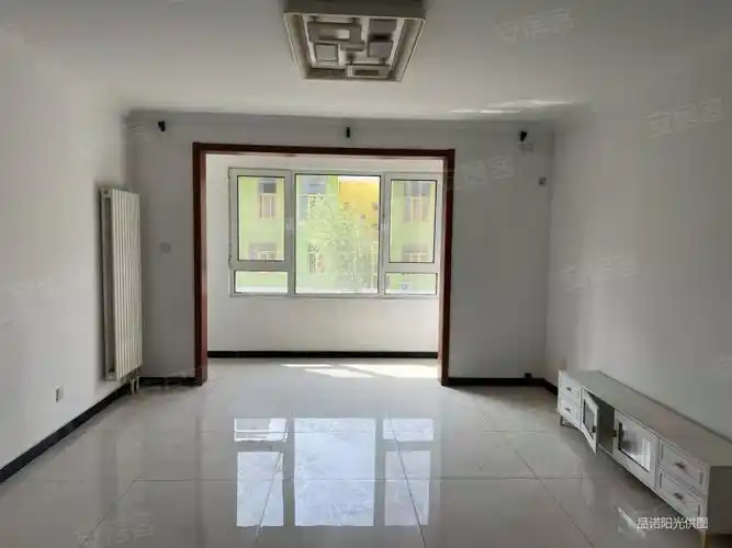 新上空港新苑三居室南北通透看房随时