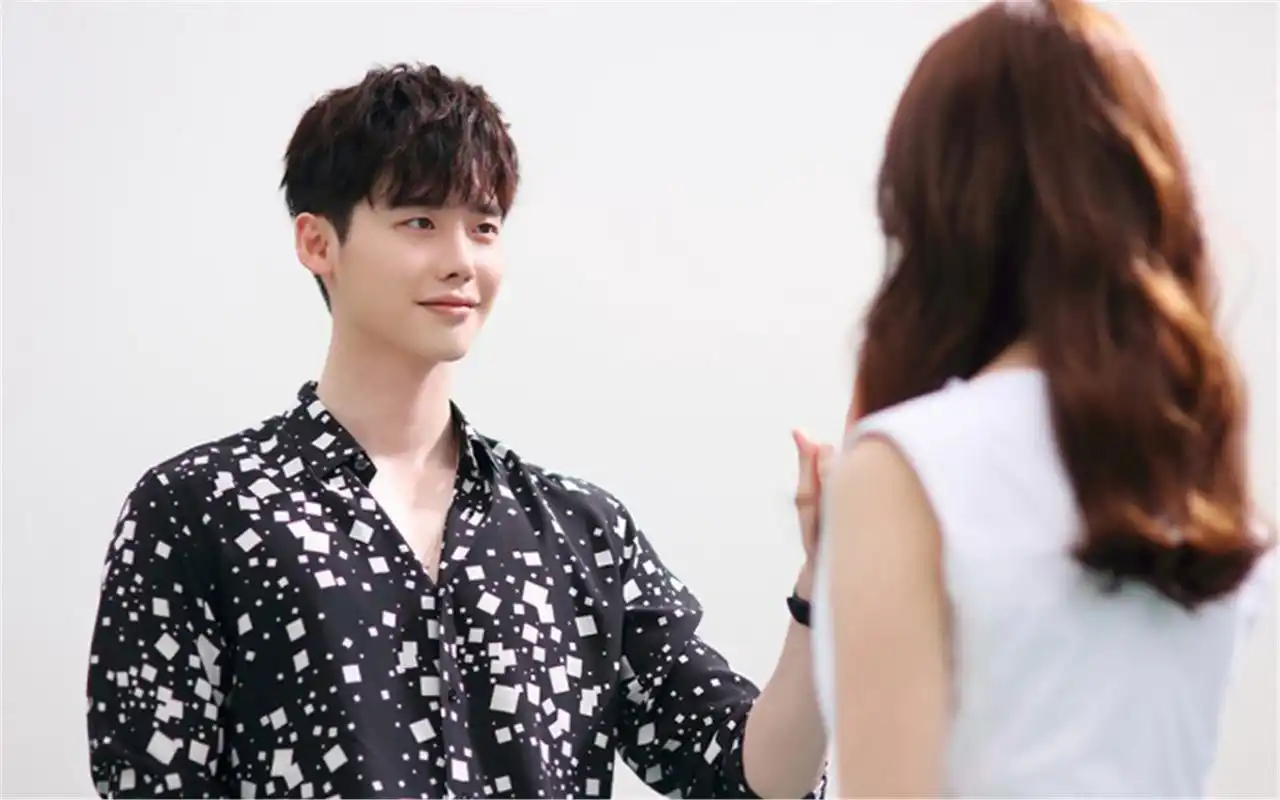 李钟硕w两个世界剧照图片桌面壁纸高清大图预览1920x1080_日韩影视