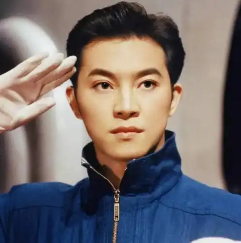 估计那会儿应该是沙溢的颜值巅峰期,所以留下了许多经典的角色.