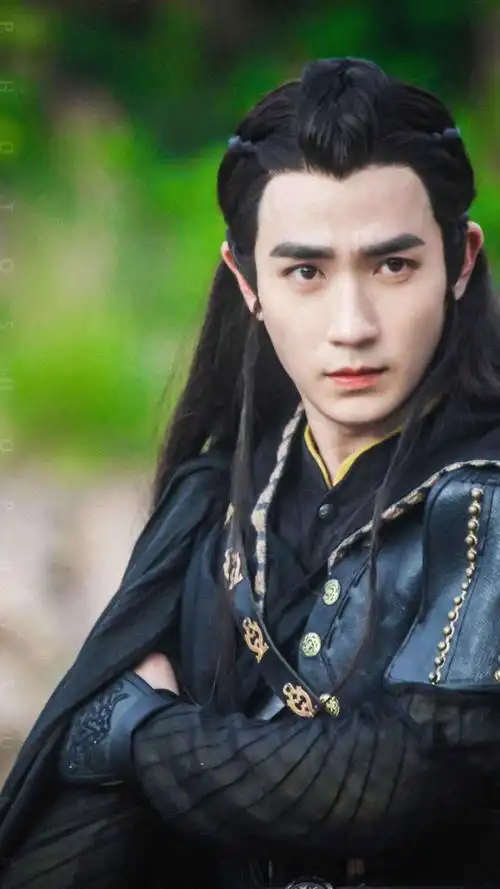 有哪些让人惊艳的古装男演员?