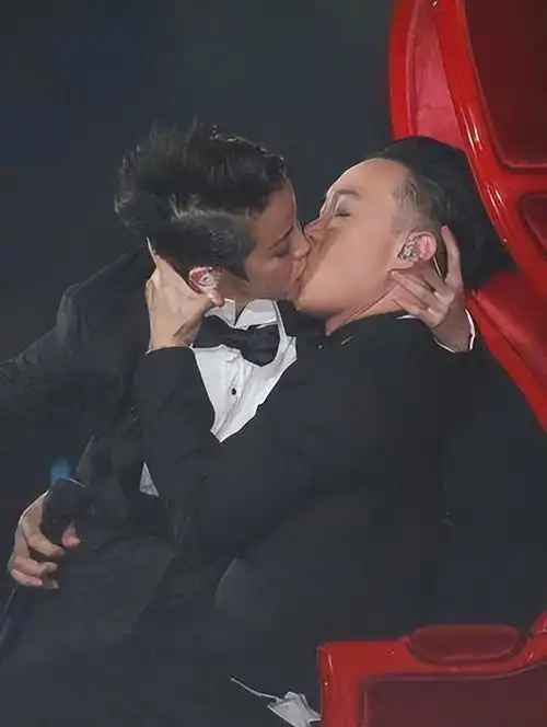 陈奕迅和杨千嬅 王菲谢霆锋-进行号