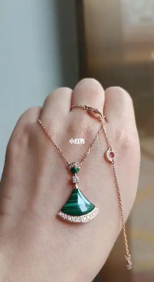 宝格丽18k金孔雀石裙子项链