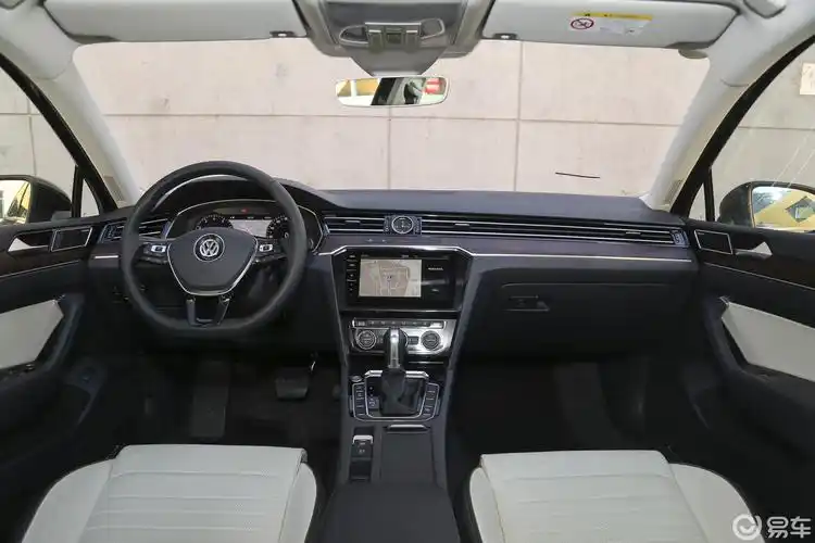 【迈腾2018款380tsi 双离合 旗舰版内饰全景正拍汽车图片-汽车图片