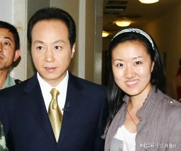 罗京事业巅峰时去世母亲至今不知妻子却带着儿子改嫁富商