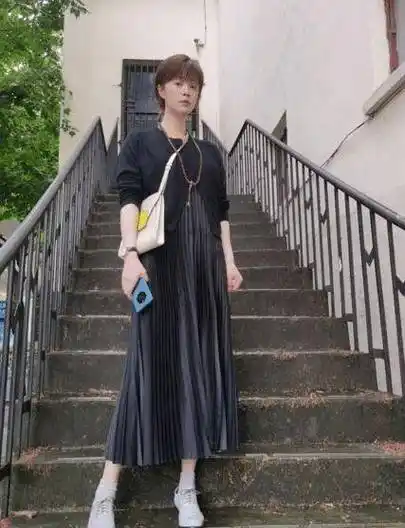 这些年她的体重一直在发生变化,不过后来还在蒋欣减肥成功了