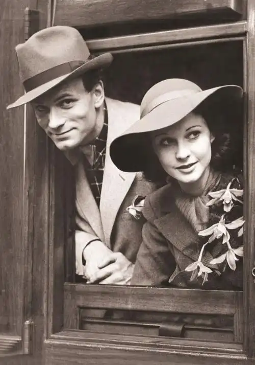 "乱世佳人"费雯丽风华绝代,为何最终成为疯女人?一组照片见证