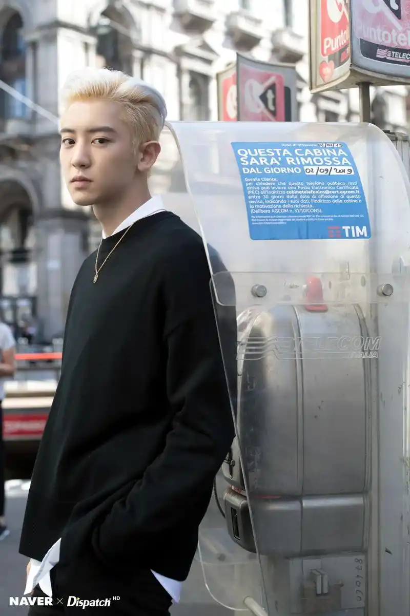 exo朴灿烈西装写真公开帅气贵公子绝美侧颜引心动组图