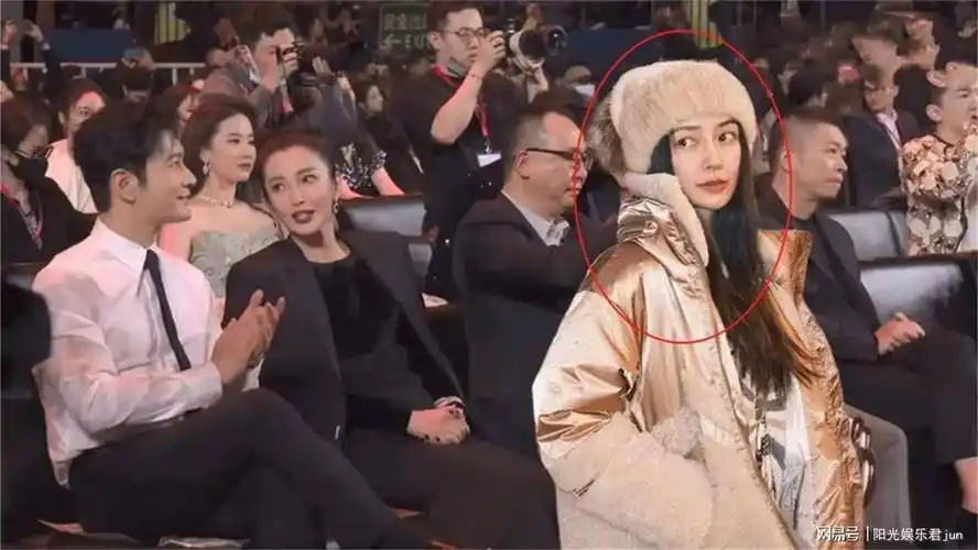 黄晓明baby离婚后同场,注意看男方的反应,过期糖甜过砒霜_儿子_夫妻