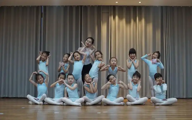 少儿基本功课堂记录《彩虹节拍》-【单色舞蹈】(长沙)少儿中国舞初级