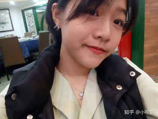 学校要求剪头发有什么适合大脸女孩的短发发型吗?