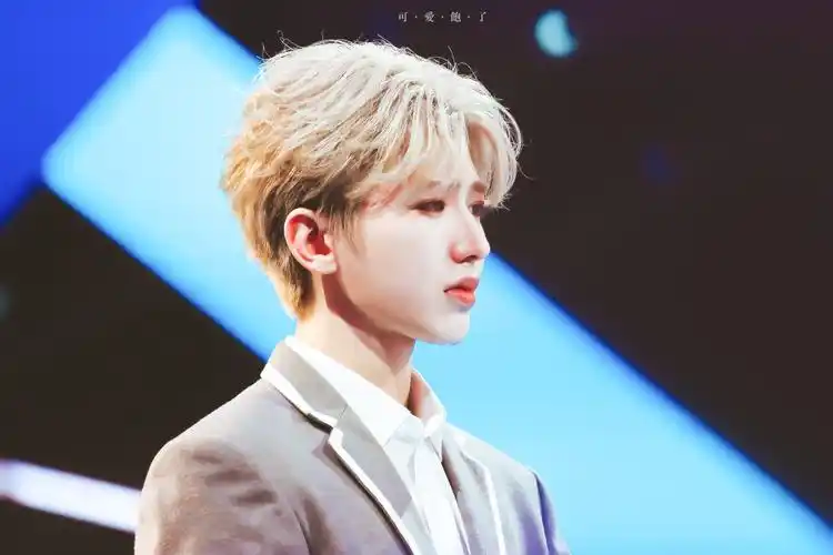 【蔡徐坤】【ikun】 cr.可爱饱了注意水印~ - 堆糖,美图壁纸兴趣社区