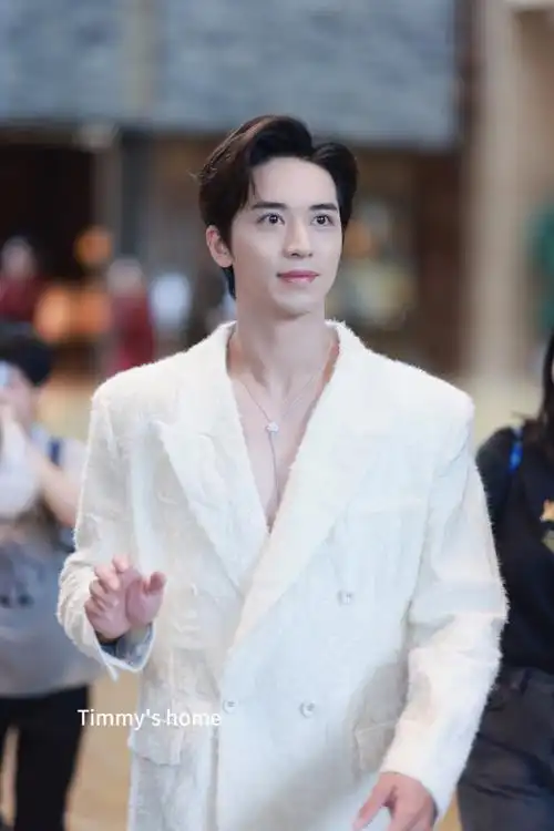 许魏洲超话xwz#许魏洲综艺童话#仙子在人间@许魏洲zz