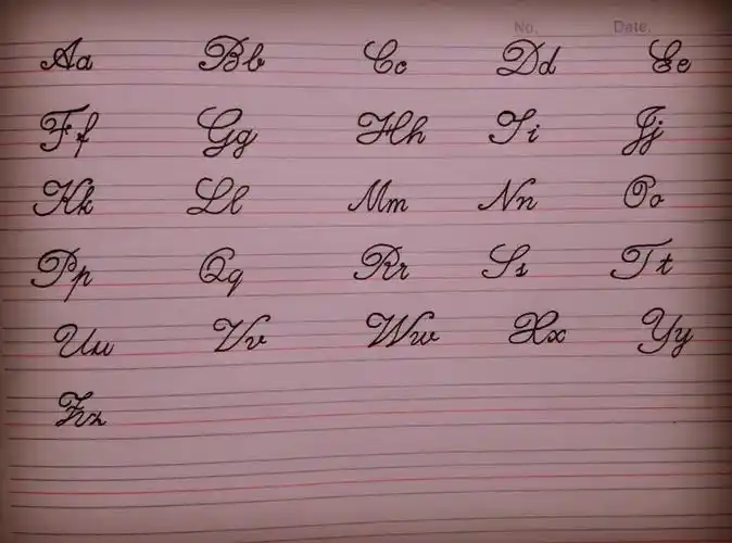 手写 花体英文字母 文字 来自:鬼七ruaqi 关注微博:十月桃-r