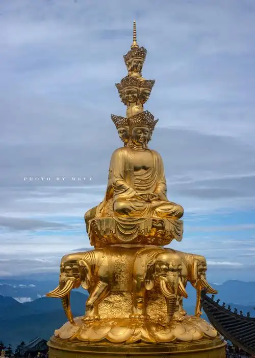 峨眉山四面十方普贤佛