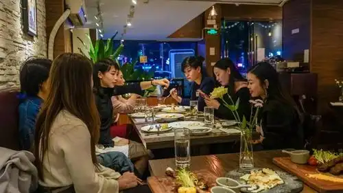 西餐丨为了让小孩吃上牛排薯条汉堡妈妈奋斗20年开了家西餐厅