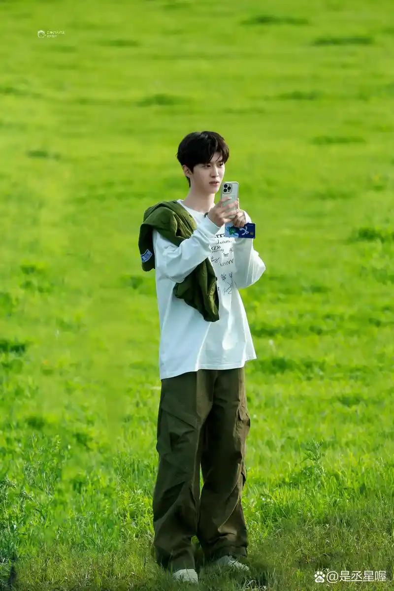 1,#吴亦凡强奸聚众淫乱案二审开庭# 择期宣判.