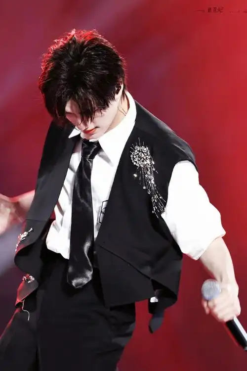 monster#    反差感95    @时代少年团-丁程鑫