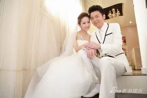 断奶曝首款片花佟丽娅雷佳音秀甜蜜