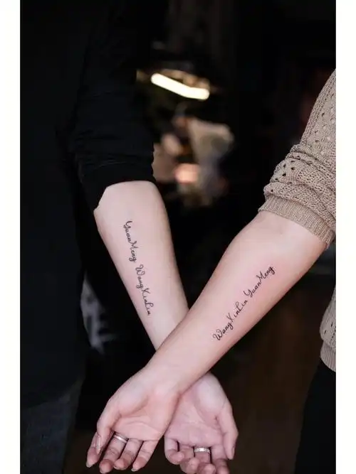 一周年的日子需要赋予特殊意义.#情侣纹身