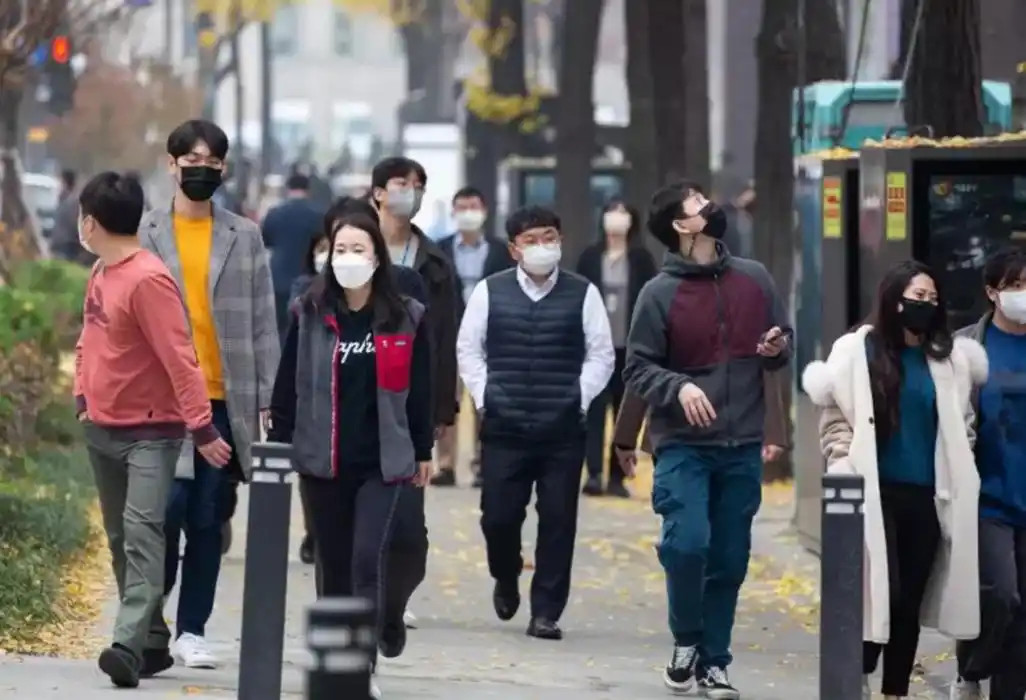 韩国单日新增接近5万了|韩国|新冠肺炎_新浪军事_新浪网