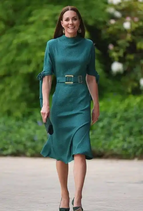 英国皇室裙装分享适合30以上的女人优雅气质太迷人