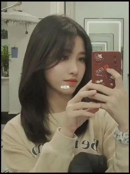 直发微层次真的超好看比初恋发型更显气质