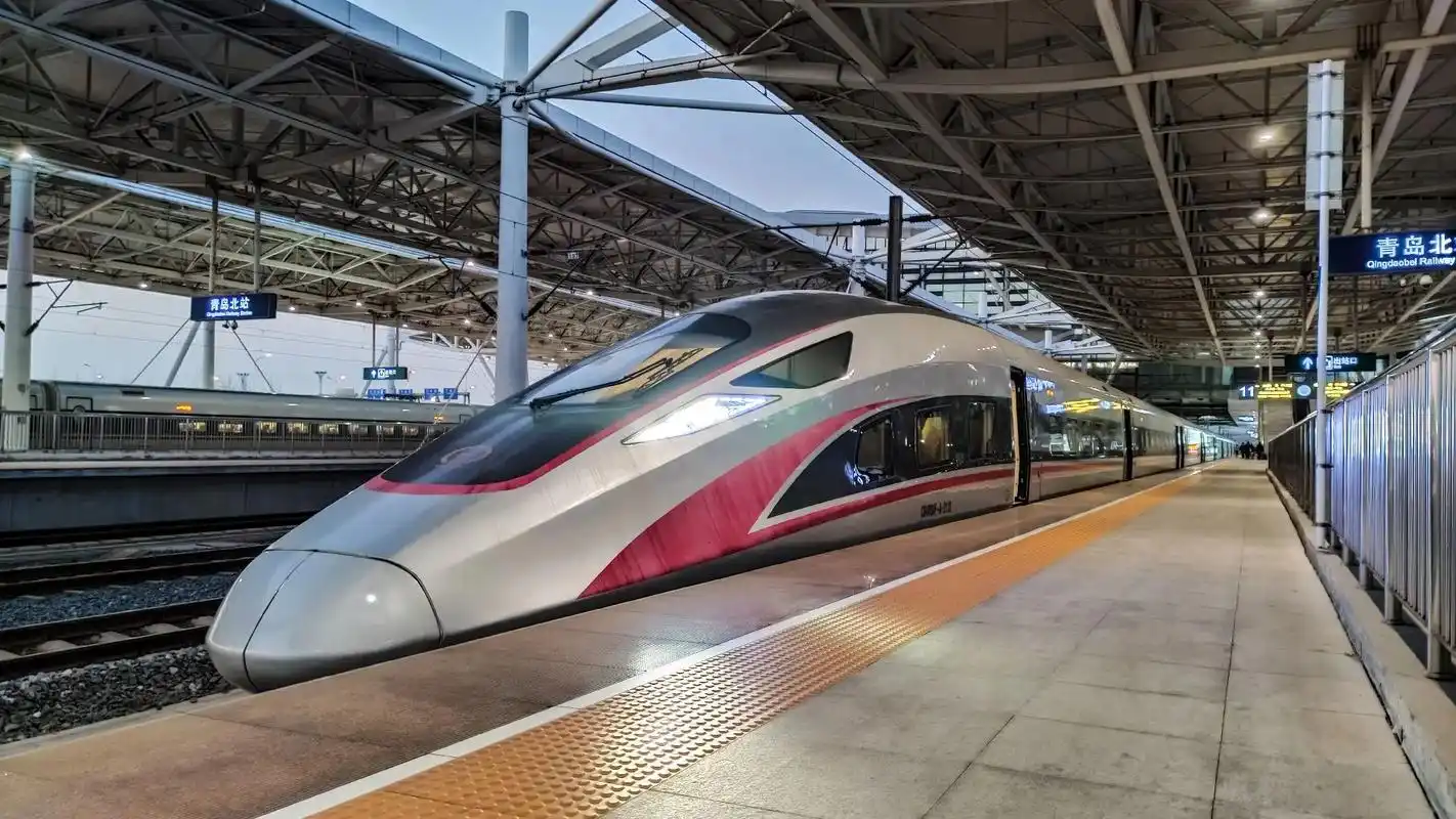 欢迎您乘坐复兴号动车组列车#铁路摄影 #高铁 #复兴号 - 抖音