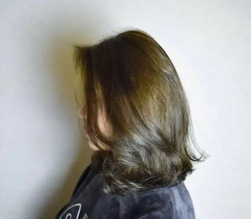 时尚发色---- 亚麻青