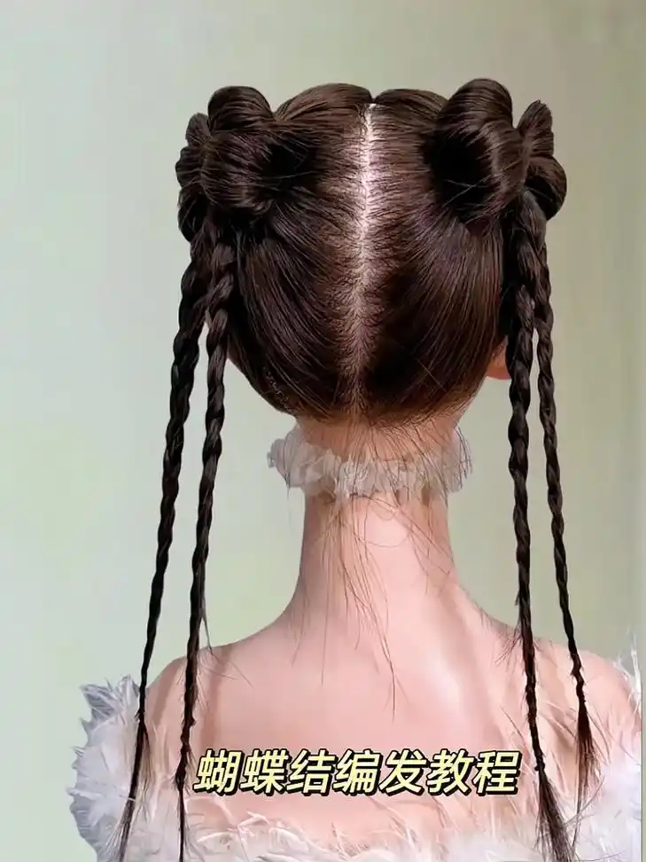麻麻们,分享一款简单易学的编发,俏皮可爱, - 抖音