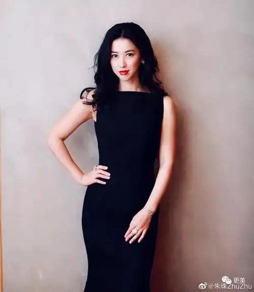 7年获全球最美和周董传绯闻她却糊了14年