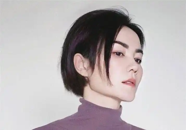 王菲策划大片!50岁仍灵气十足,身材纤细令人羡慕._照片_年龄_谢霆锋