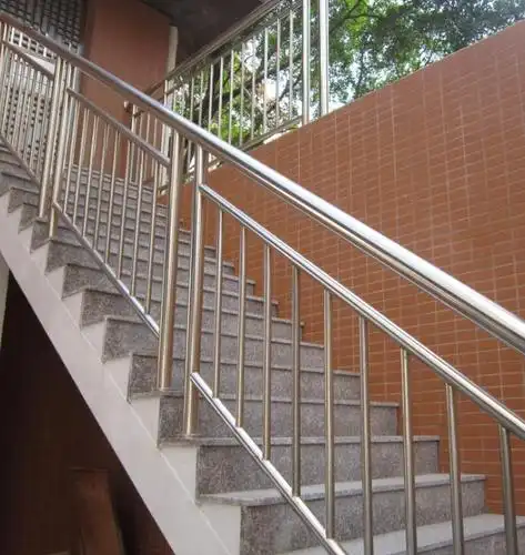 正启不锈钢楼梯扶手工程承包东莞厂家生产批发