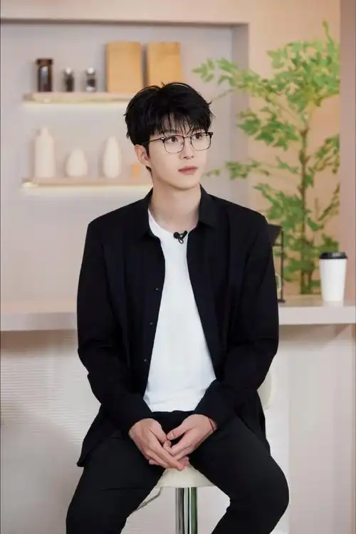 范丞丞帕森眼镜代言人##帕森眼镜