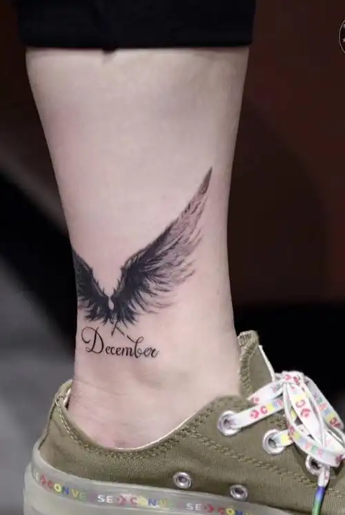 最新脚踝翅膀纹身设计3